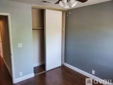 Main picture of 4710 Strawberry Ln