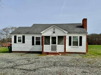 Main picture of 7208 Oak Spring Rd