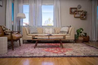 Main picture of 6000 W 86th Pl
