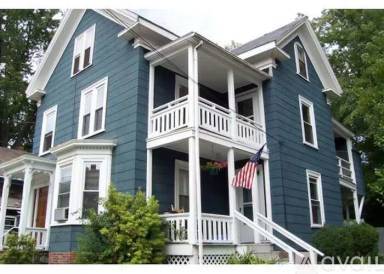 Main picture of 99 Central St