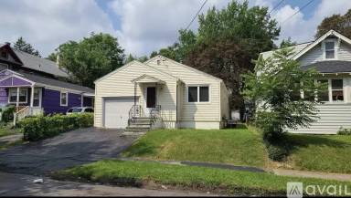 Main picture of 172 S Collingwood Ave