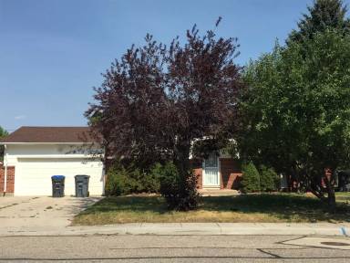 Main picture of 4771 Linden Way