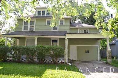Main picture of 1295 SW Mulvane St