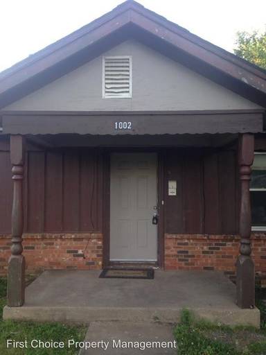 Main picture of 1000 NW 90th St