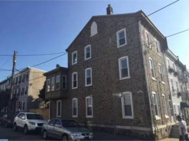 Main picture of 181 DuPont St