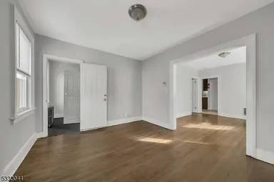 Main picture of 132 Franklin Ave