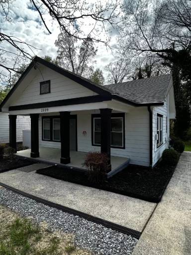 Main picture of 2809 7th St SW