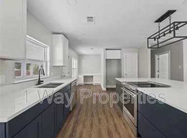 Main picture of 80249 N Willie Rd