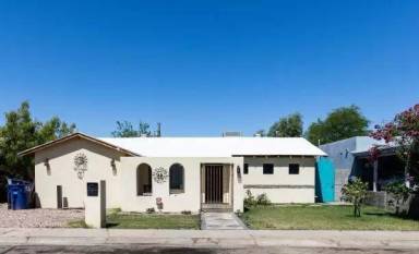 Main picture of 1426 S Kenneth Pl