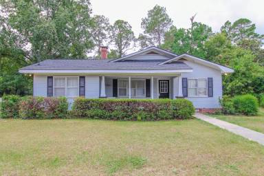 Main picture of 300 Catherine Ave