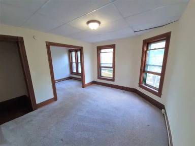 Main picture of 107 Hudson St