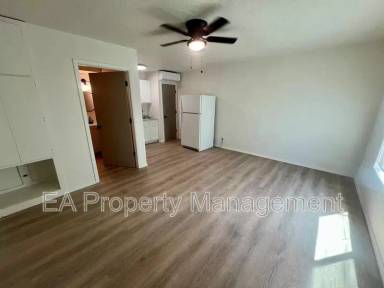 Main picture of 1320 Dr Martin Luther King Jr Ave NE
