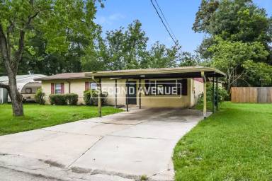 Main picture of 5331 Woodcrest Rd