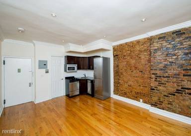 Main picture of 240 E 75th St