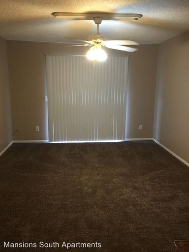 Main picture of 3507 N Service Rd
