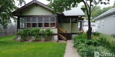 Main picture of 1327 Sargent Ave