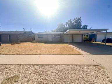 Main picture of 5403 32nd St