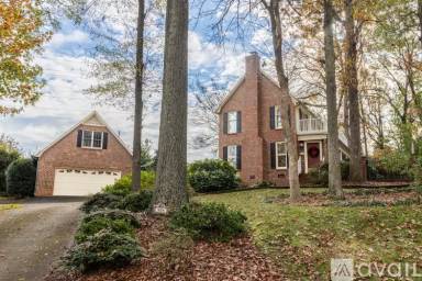 Main picture of 819 Willowhaven Ct