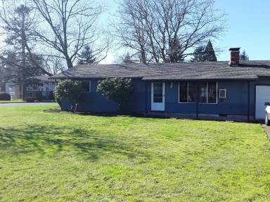 Main picture of 2712 NE 151st Ave