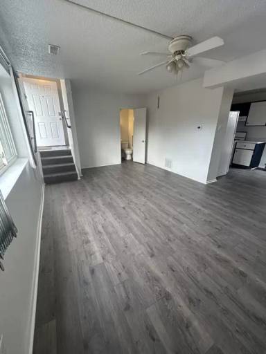 Main picture of 2530 Taylor Ln