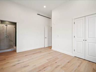 Main picture of 74 Mill St