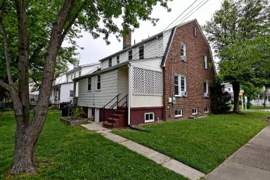 Main picture of 600 23rd St S