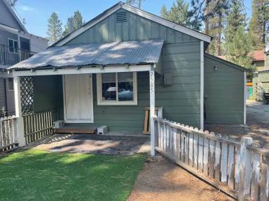 Main picture of 1048 Reno Ave