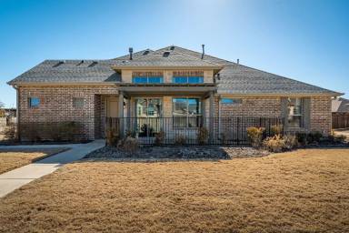 Main picture of 1000 Foxglove Ln