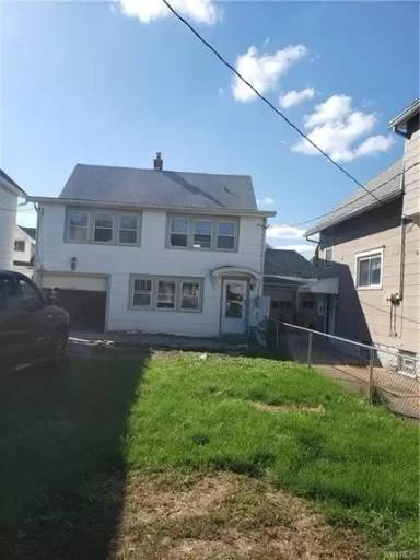 Main picture of 16 Hedwig Ave