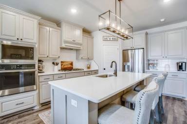 Main picture of 7606 55th St