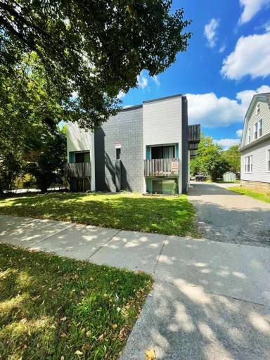 Main picture of 526 Linden St