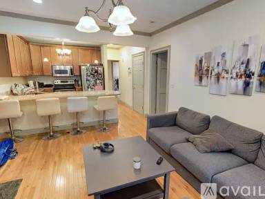 Main picture of 531 Newbury St