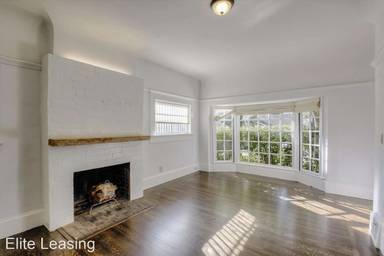 Main picture of 82 5th Ave