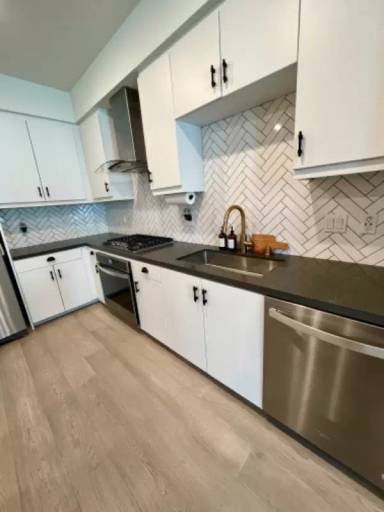 Main picture of 1542 Nolita