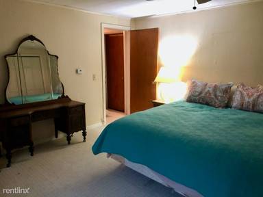 Main picture of 77 Sunset Ave
