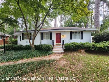 Main picture of 2407 Mohican Rd