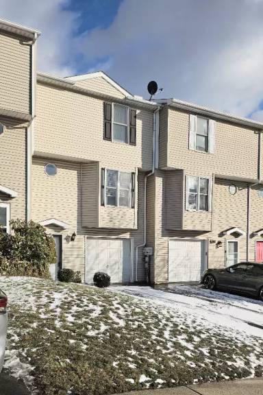 Main picture of 257 Chartwood Dr