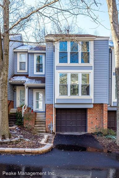 Main picture of 1602 Apricot Ct