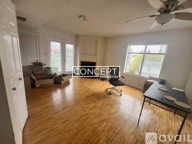 Main picture of 345 Franklin St