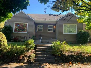 Main picture of 4604 SE 28th Ave