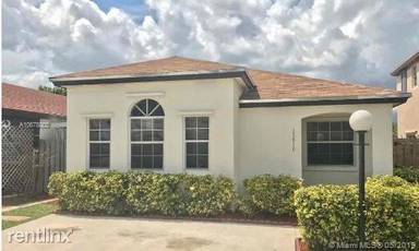 Main picture of 13910 SW 160th Ter