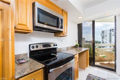 Main picture of 2501 Brickell Ave