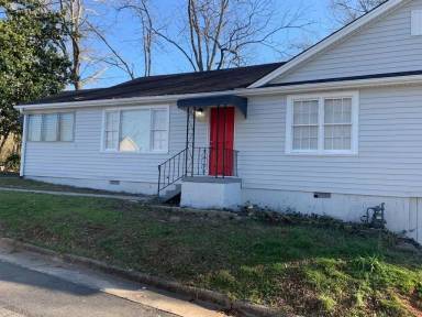 Main picture of 352 Adams St