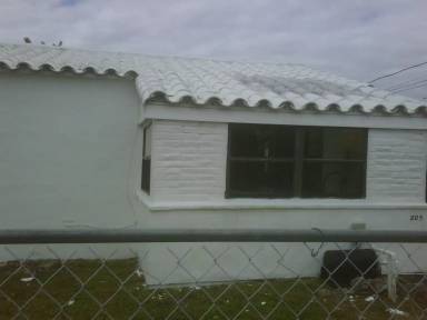 Main picture of 203 NE 2nd Ave