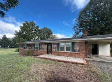 Main picture of 293 Junction Rd