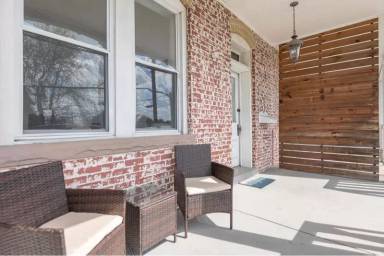 Main picture of 349 51st St
