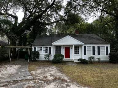Main picture of 701 W Alden Ave