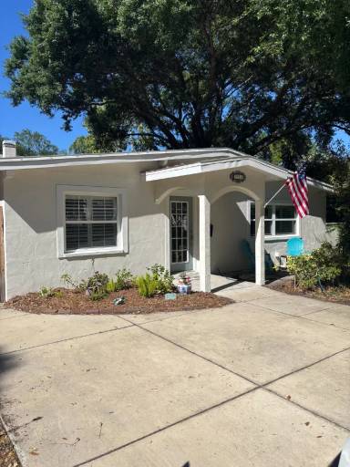 Main picture of 3313 W Granada St