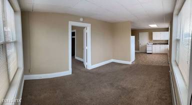 Main picture of 103 1/2 E 4th Ave