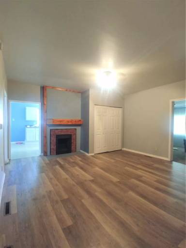 Main picture of 1270 / 302 South Ottawa Street